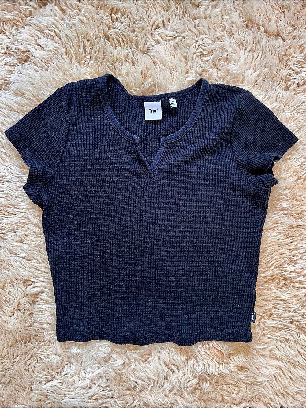 Tna Aritzia Waffle Knit T-Shirt Ribbed Black - Medium - Crop